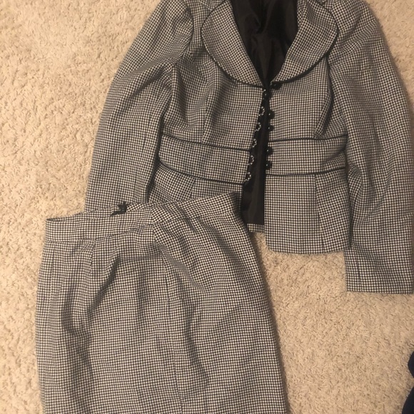 COPY - Nine West Gingham print 2 piece suit - Picture 1 of 3